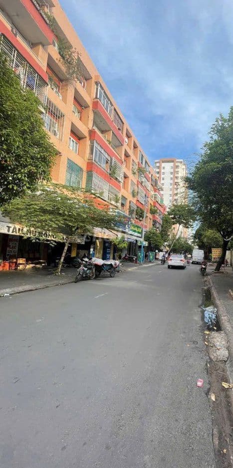 Căn Hộ Shophouse Tầng Trệt CC Bàu Cát 2 - Mặt Tiền Ni Sư Huỳnh Liên
