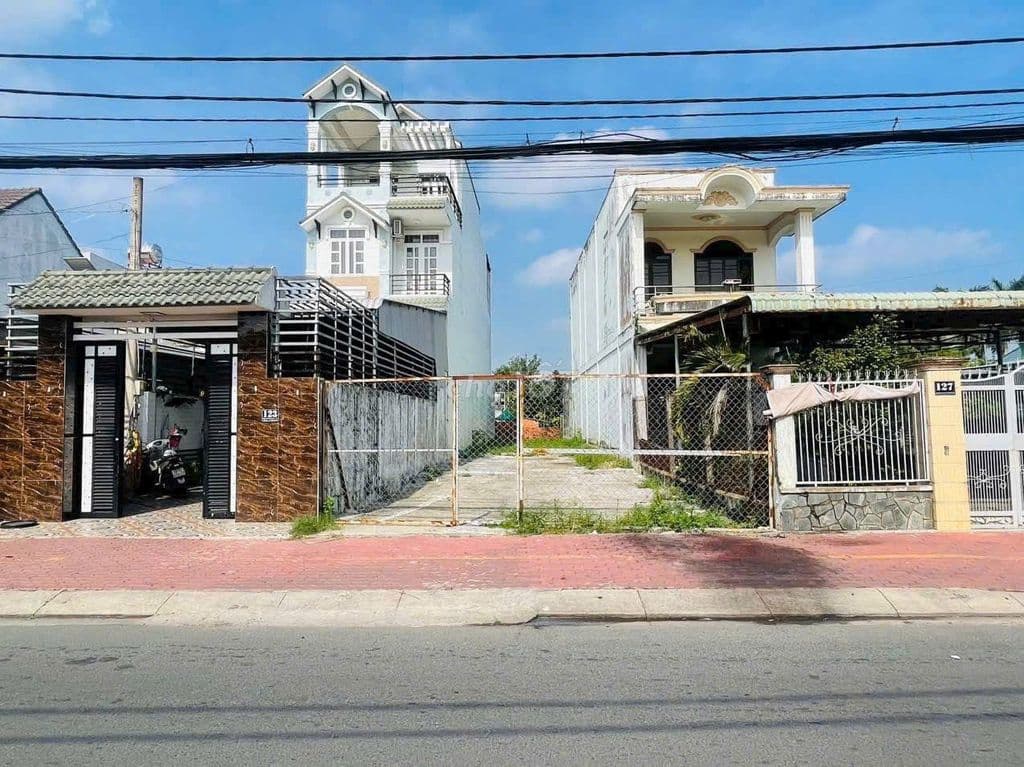 Bán Gấp 192m2 Đất thổ cư Cách Cầu vượt Củ Chi 300m Giá 530tr-SHR