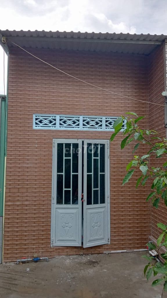 Cần tiền bán gấp nhà cấp 4 giá 450 triệu