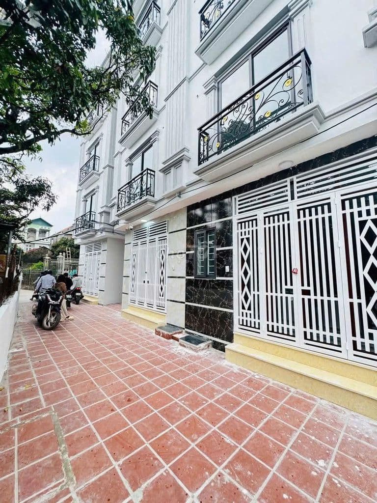 Chỉ hơn 3 tỉ có nhà 4 tầng đảm bảo Không có căn nào đẹp hơn-rẻ hơn