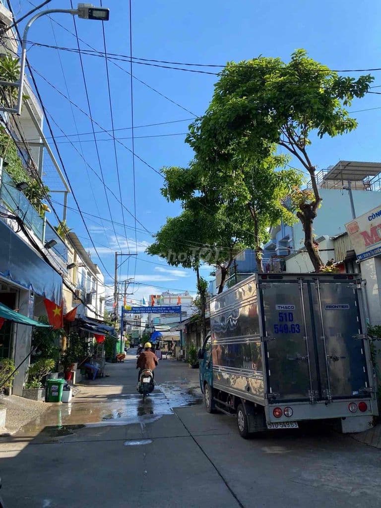 ĐẤT VÀNG KINH DOANH - BÁN NHÀ CŨ TIỆN XÂY MỚI,ĐƯỜNG NHỰA 8M CHIẾN LUOC