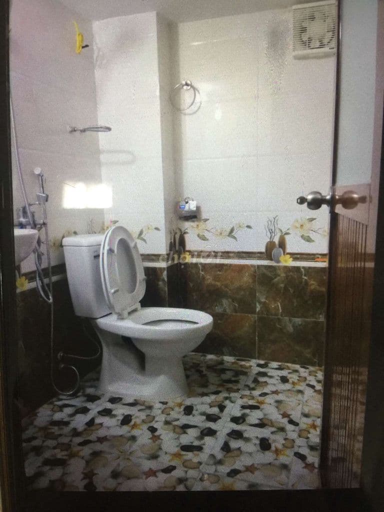 Phòng có gác xép bếp và công trình phụ khép kín - Ảnh 2