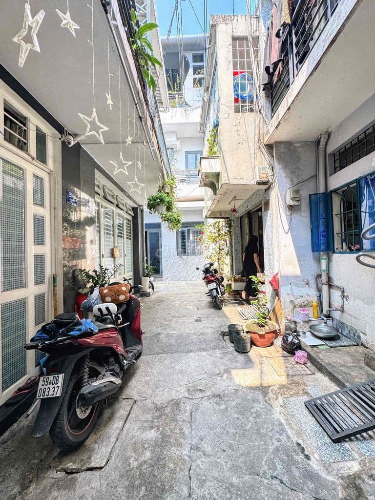 DTSD 36M2 - HẺM BA GÁC - NHÀ 2 TẦNG CÒN MỚI - GẦN CHỢ TÂN HƯƠNG - Ảnh 3