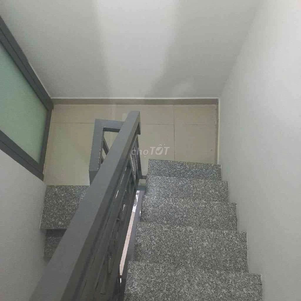 Bán nhà Âu Dương Lân , 4 tầng , giá chỉ nỉnh 4 Tỷ - Ảnh 3