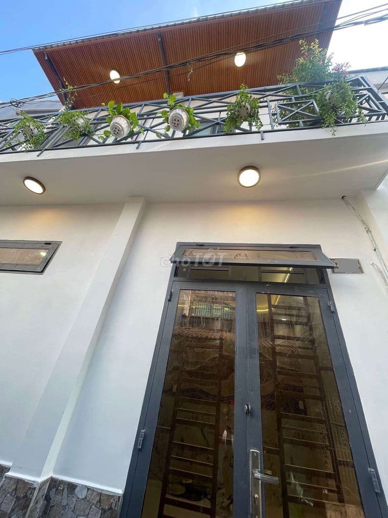 Nhà Quang Trung ( Gò Vấp), gần Vincom, ngang 5m, 2 lầu, chỉ 2,95 tỷ