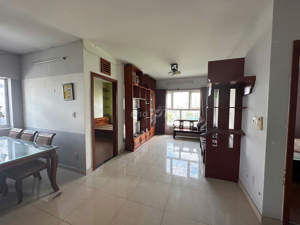 Cho thuê căn hộ An Bình, 2pn, diện tích lớn, nhà có nội thất.