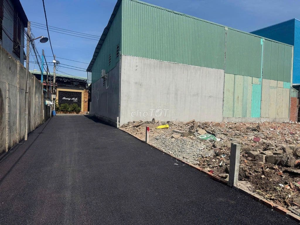 Cần bán mảnh đất sát quốc lộ 13