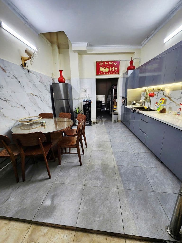 Bán nhà 4 tầng BTCT Mặt tiền P. Vườn Lài 66m2 nở hậu tài lộc