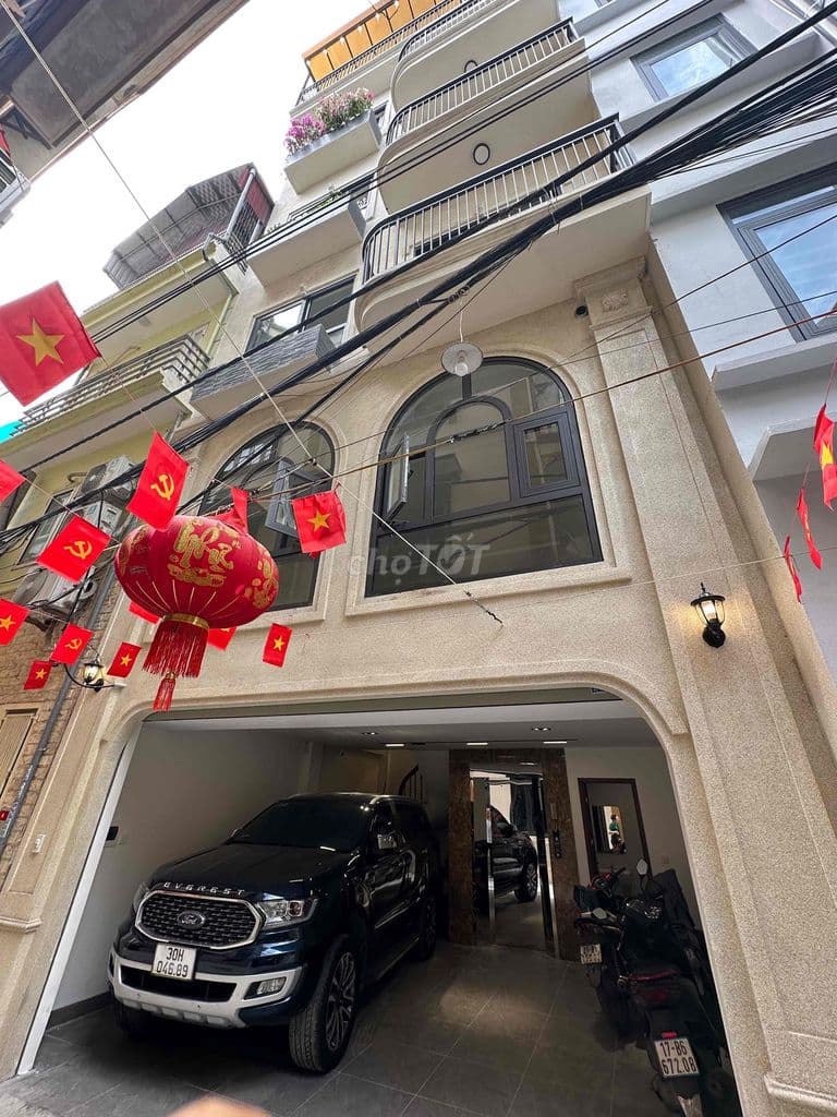 Xuân Đỉnh nhỉnh 16tỷ 6 tầng thang máy diện tích là 40m2 măt tiền 6m t