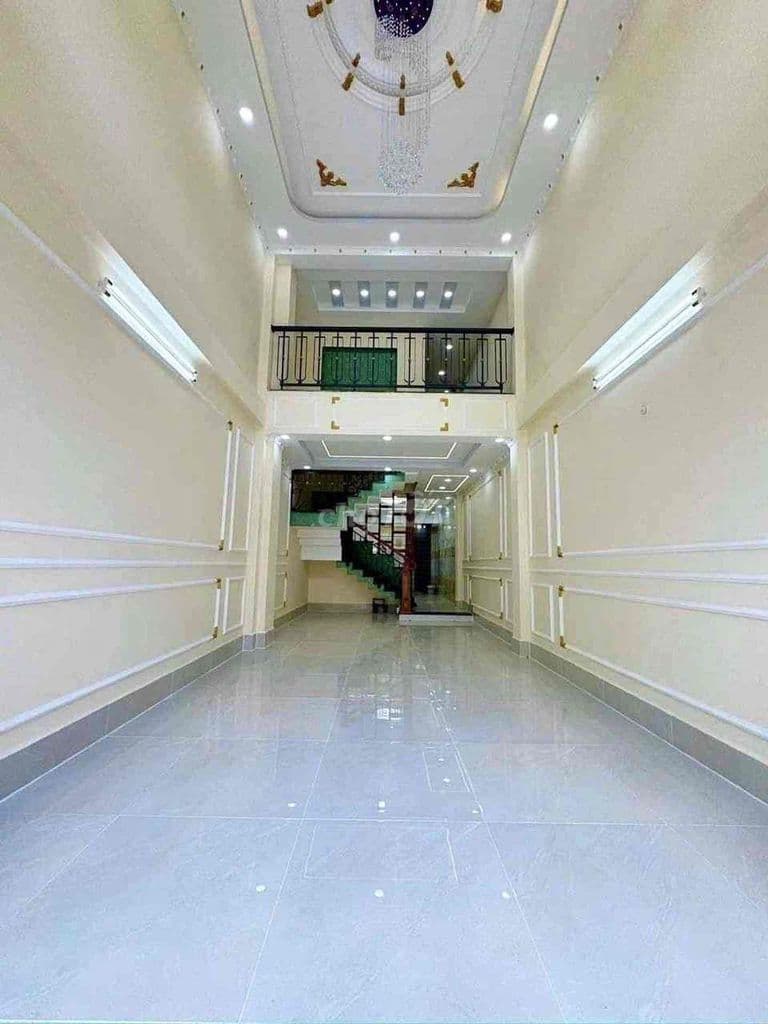 NHÀ MẶT TIỀN 5 TẦNG Ngay CHỢ HỐ TRỌNG QUÝ - Ảnh 2