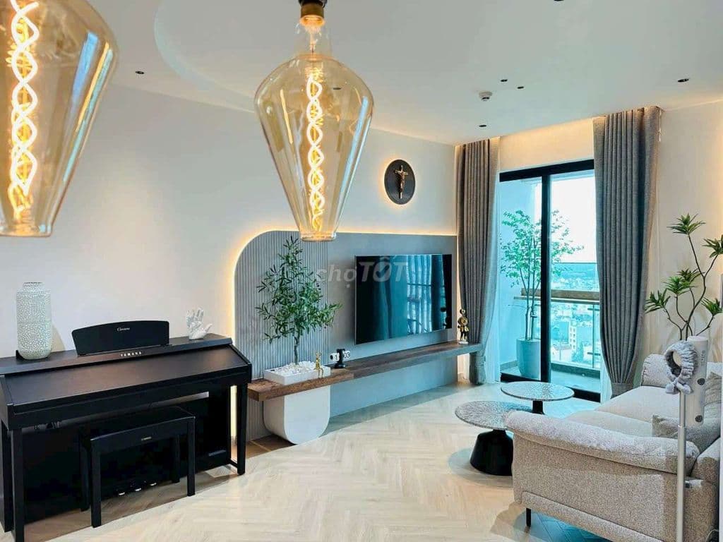 Vinhomes Golden River