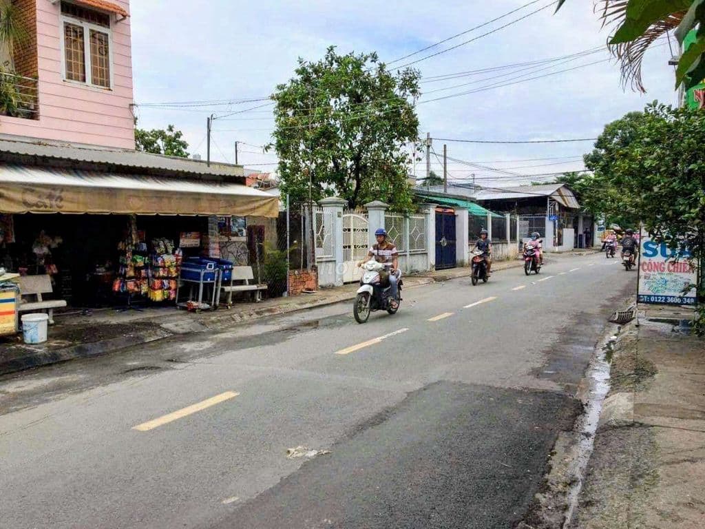 Nhà cấp 4 SHR mặt tiền Liên Xã Thị Trấn Tân Hiệp-Hóc Môn.Dt 183m~7,9ty - Ảnh 3