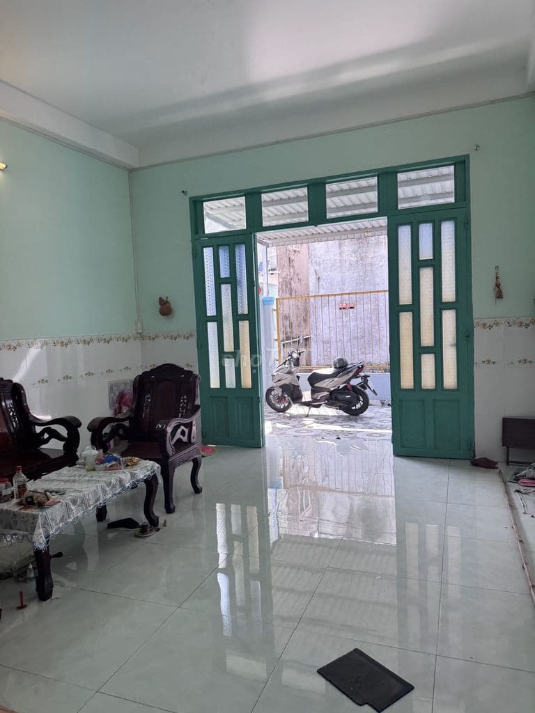 Nhà hẻm cấp 4 ngang 4m Phạm Hùng P 4 Quận 8. Nhà nở hậu hẻm thẳng - Ảnh 3