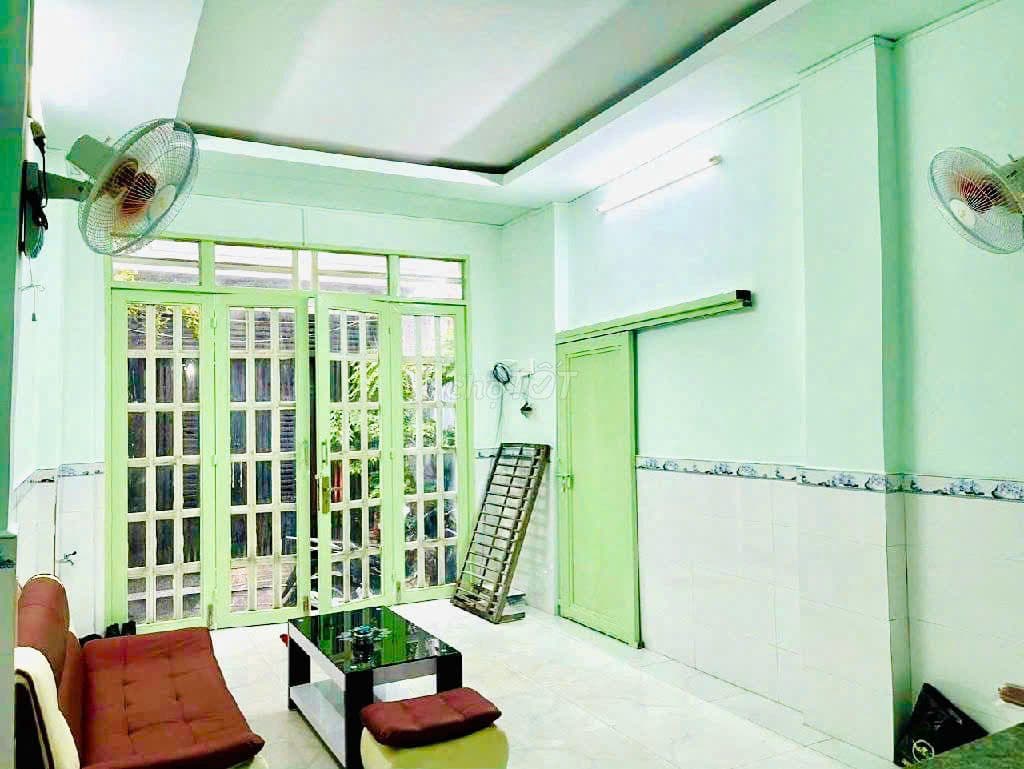 Khan hiếm P.25 chỉ 104tr/m2 - Bán gấp nhà 2 tầng 45m2 ngay Hàng Xanh