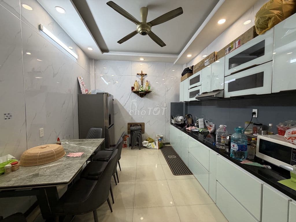 BÁN NHÀ NGUYỄN TRỌNG TUYỂN PHÚ NHUẬN HẺM XE TẢI TẬN CỬA - Ảnh 2
