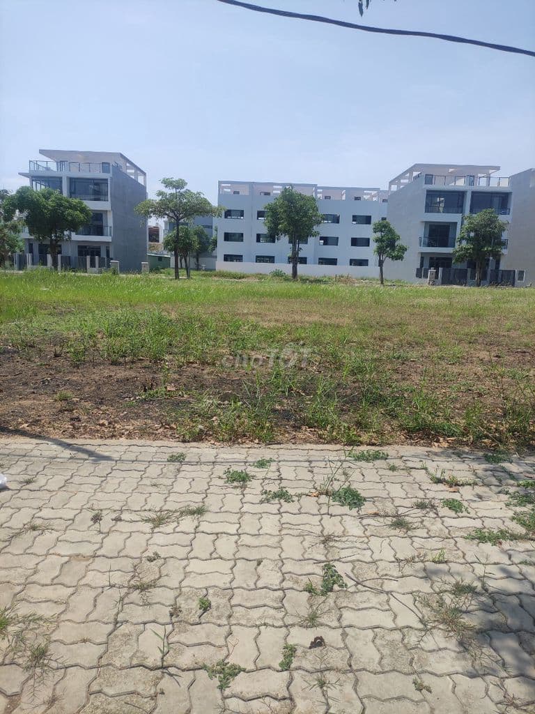 Thanh lý nhanh lô đất cạnh Vinhome Grand Park -Thủ Đức, sổ hồng riêng.