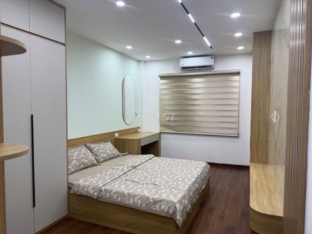 bán nhà 6 tầng tại Xuân Thủy, thang máy, full nội thất - Ảnh 2