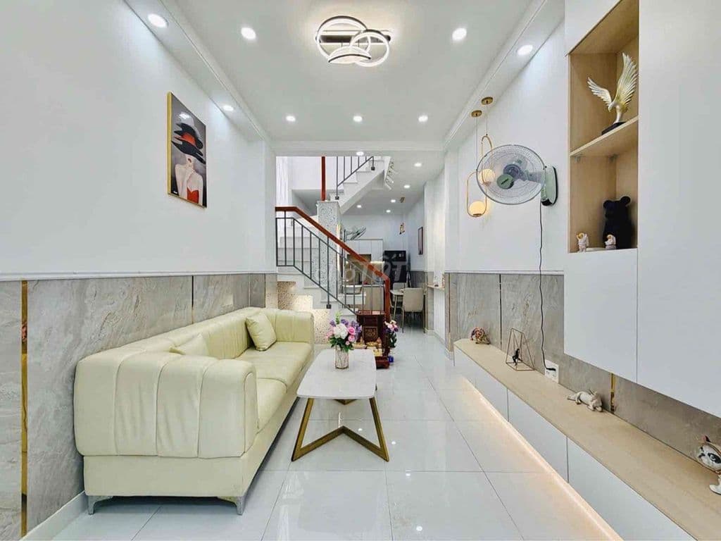 Nhà đẹp full nt 2 tầng 2pn2wc trung tâm quận Gò Vấp hẻm thông bàn cờ - Ảnh 2