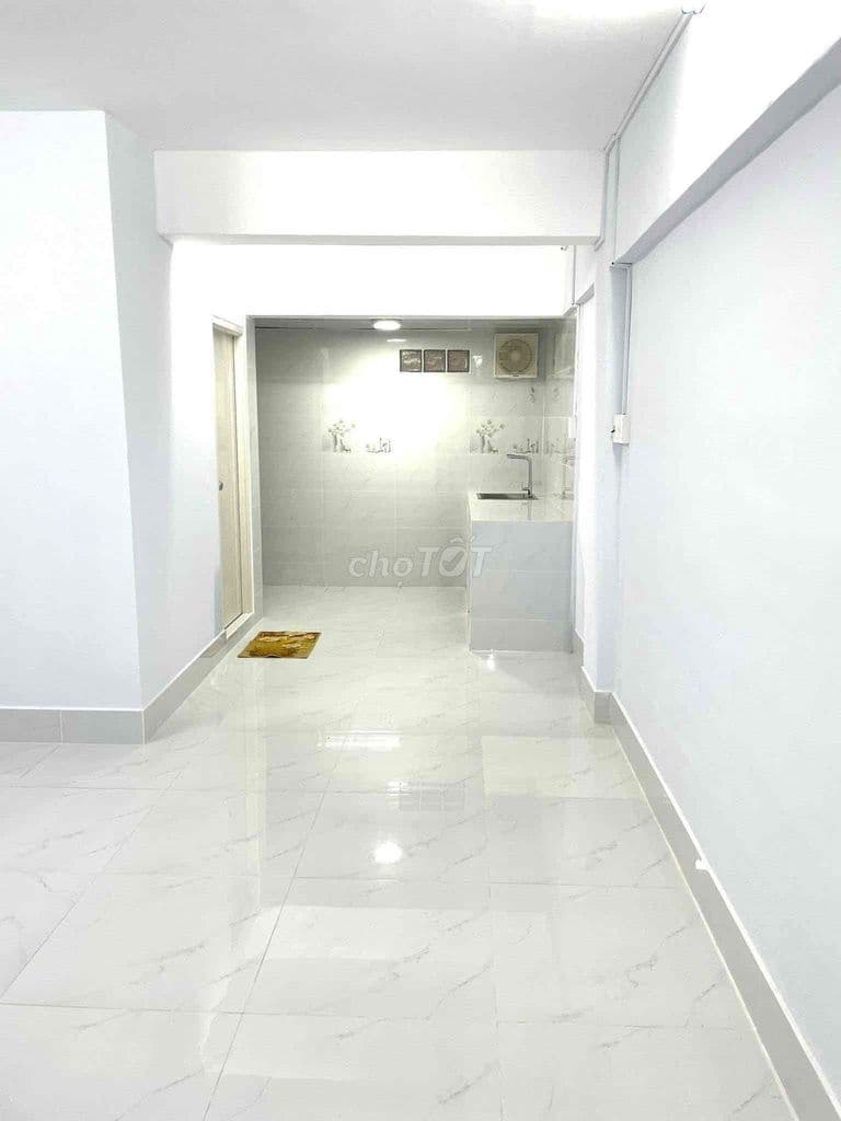 Chính chủ cần bán gấp nhà Tầng Trệt lô Y chung cư Ngô Gia Tự - Ảnh 2