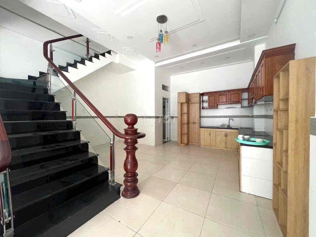 NHÀ KHU ĐỒNG BỘ PHÂN LÔ - ĐƯỜNG XE HƠI TRÁNH - GẦN HIỆP BÌNH - Ảnh 3