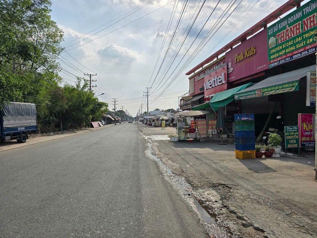 Mặt tiền chợ Bến Lớn Tân Định, 900m2, 10.5 tỷ - Ảnh 3