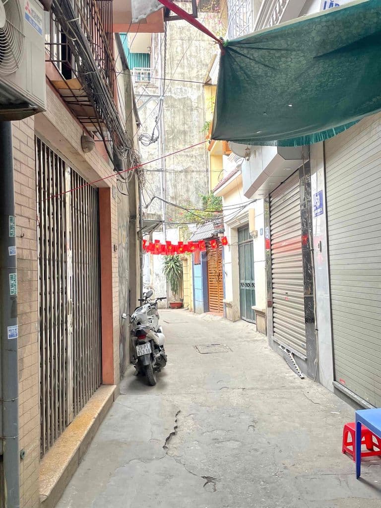Bán nhà mặt ngõ thông, sổ đỏ chính chủ (ko dính quy hoạch) - có thương - Ảnh 2