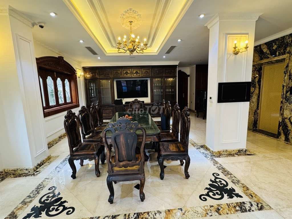 VILLA - BỂ BƠI , HỒ CÁ KOI, THANG MÁY - ỐP FULL GỖ. - Ảnh 2
