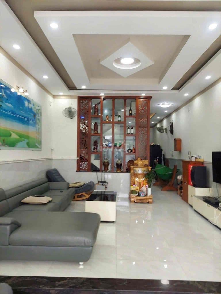 Nhà: Nguyễn Cữ Vân P17 Q.Bình Thạnh 48,3m2 Giá: 3,92 Tỷ Nội Thất SHR