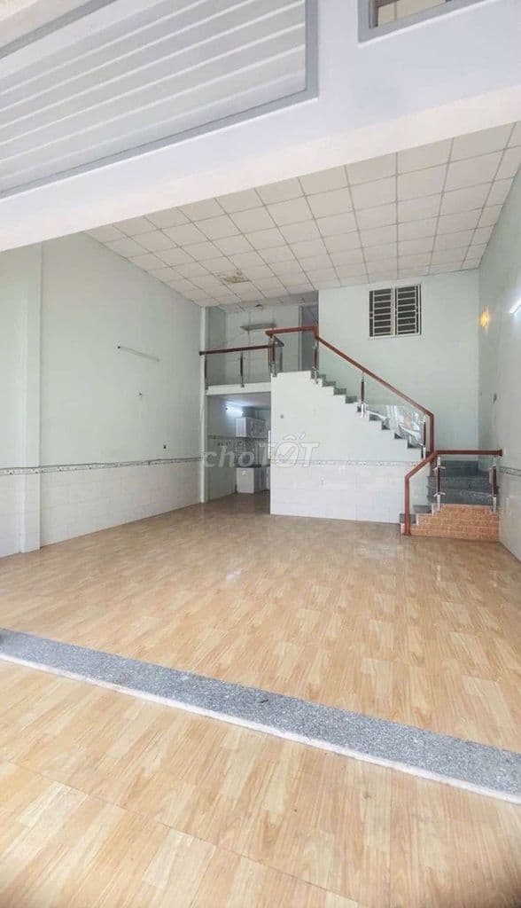 NHÀ 98M2_NGANG ĐỈNH 6,5M_NỞ HẬU NHẸ_HẺM XE HƠI_GẦN CHỢ HIỆP THÀNH Q12