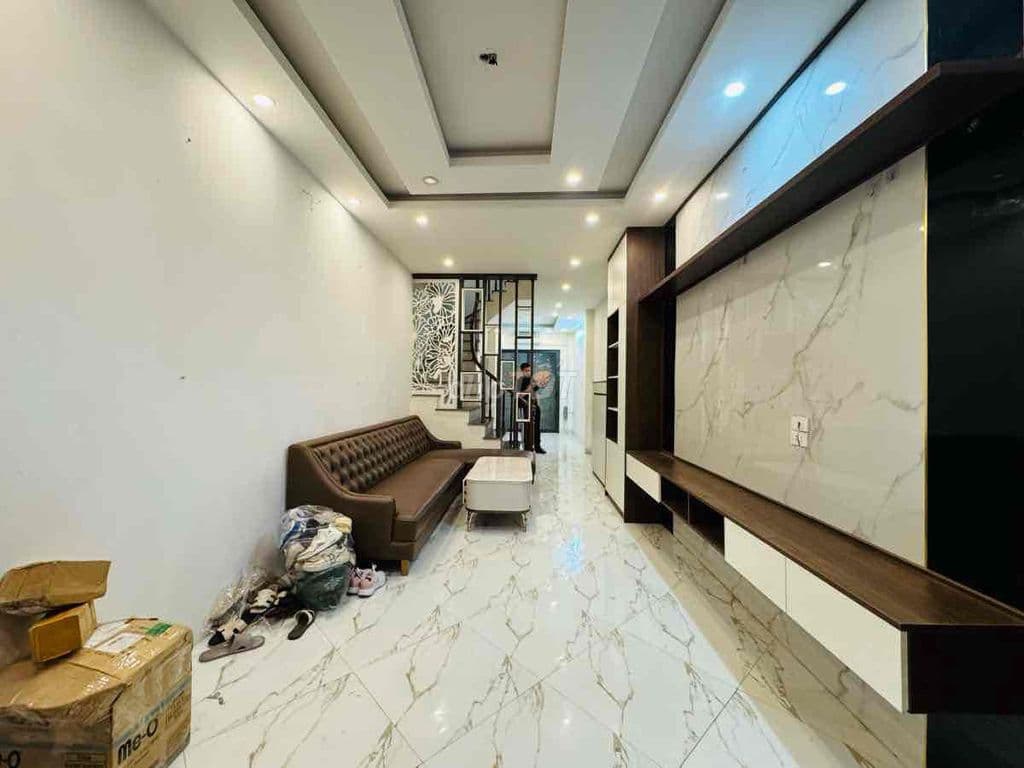 Lô góc Trung Phụng, ngõ nông, gần phố, full nội thất, ở ngay, 45mx4T