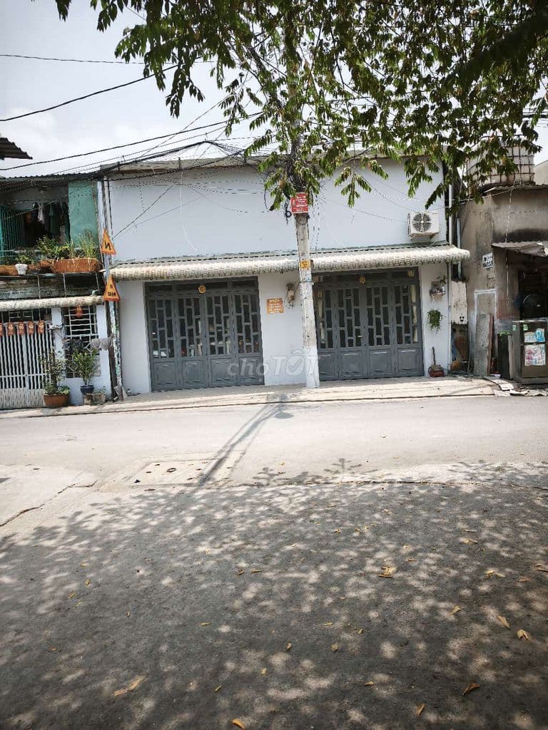 Nhà mặt tiền lớn chính chủ gần chợ - Ảnh 2