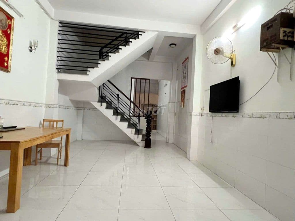 nhà 3 tầng hẻm xe hơi tới cửa cách cao lỗ 40m - Ảnh 3