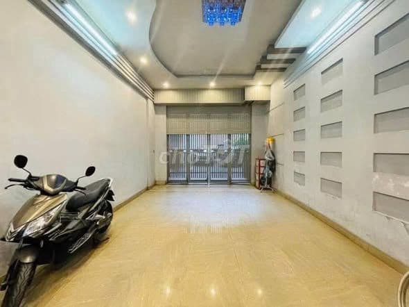 bán nhà 3 ô tô tránh Hoàng Quốc Việt 24.5 tỷ