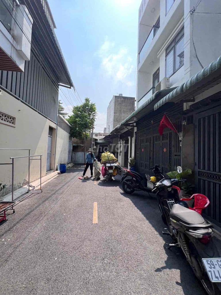 Hạ 200Tr, Nhà 3 Tầng, Hẻm Nhựa Xe Tải, Kế Bên HT City, Trung Tâm Q12 - Ảnh 2