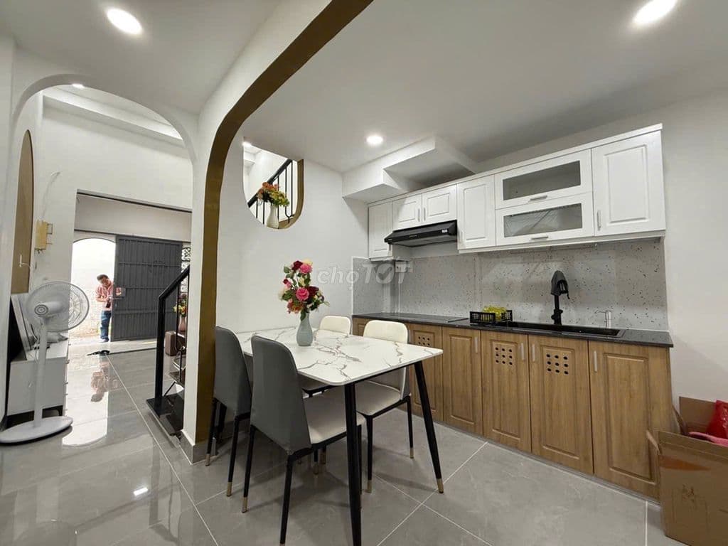 HẺM XE HƠI - 3PN - QUANG TRUNG - NHÀ MỚI - CÁCH HẺM XE TẢI 5M
