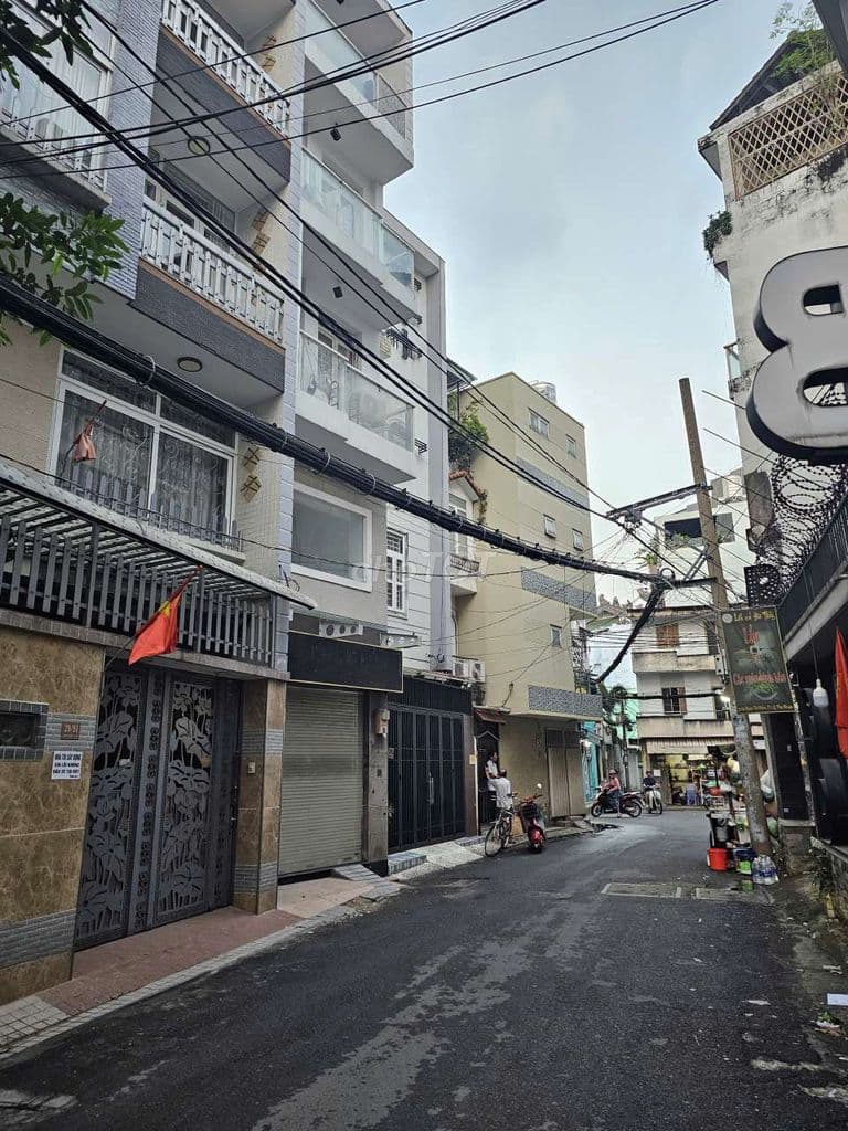 Nhà 75m2 Đoàn Thị Điểm, quận Phú Nhuận - Ảnh 2