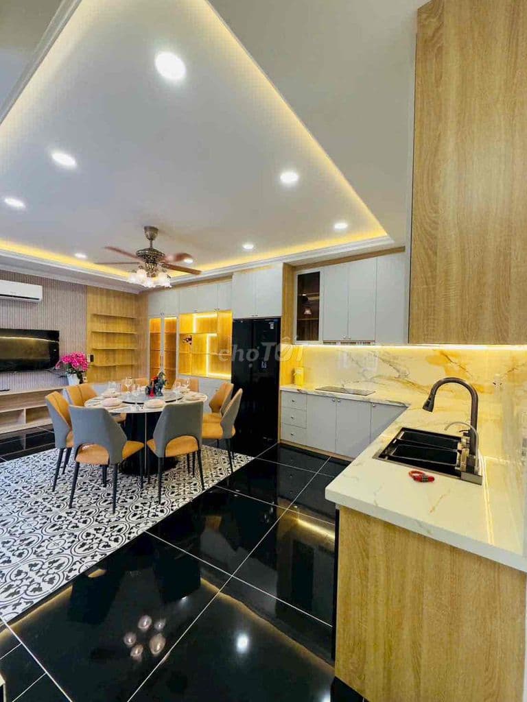 Nhà mới xây Tứ Hải 3pn 73m chỉ 6tỷ7