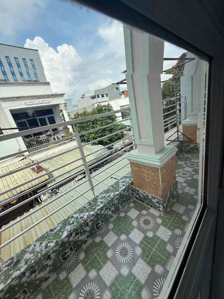 NHÀ 1 TRỆT 1 LẦU - MT ĐƯỜNG SỐ THÔNG LÊ VĂN VIỆT - Ảnh 2