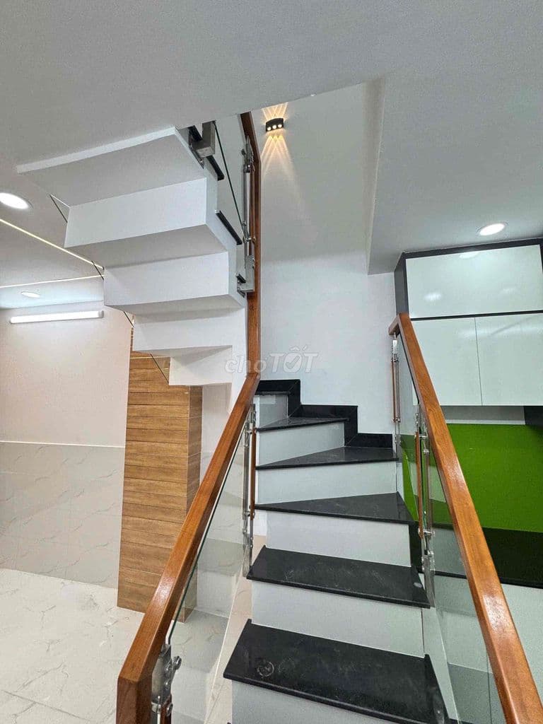 CHỈ 3.X TỶ – NHÀ ĐẸP GIÁ TỐT - GẦN CHỢ BÌNH TRỊ ĐÔNG GIÁP QUẬN 6 - Ảnh 3