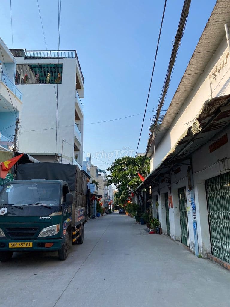 Nhà 2 tầng đường Thạnh Xuân 33, Quận 12, 4 x 14m (56m²), hẻm xe hơi 8m - Ảnh 2