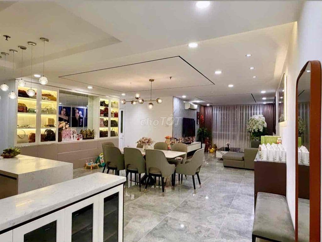 🔴BÁN CC GIAI VIỆT🍀NHÀ ĐẸP TRUNG TÂM💥GIÁ TỐT📌3PN2WC 150M2👉SỔ HỒNG RIÊNG