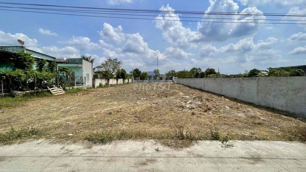 Chính chủ cần bán lô đất thổ vườn giá 3tr5/m2 ở Củ Chi TPHCM