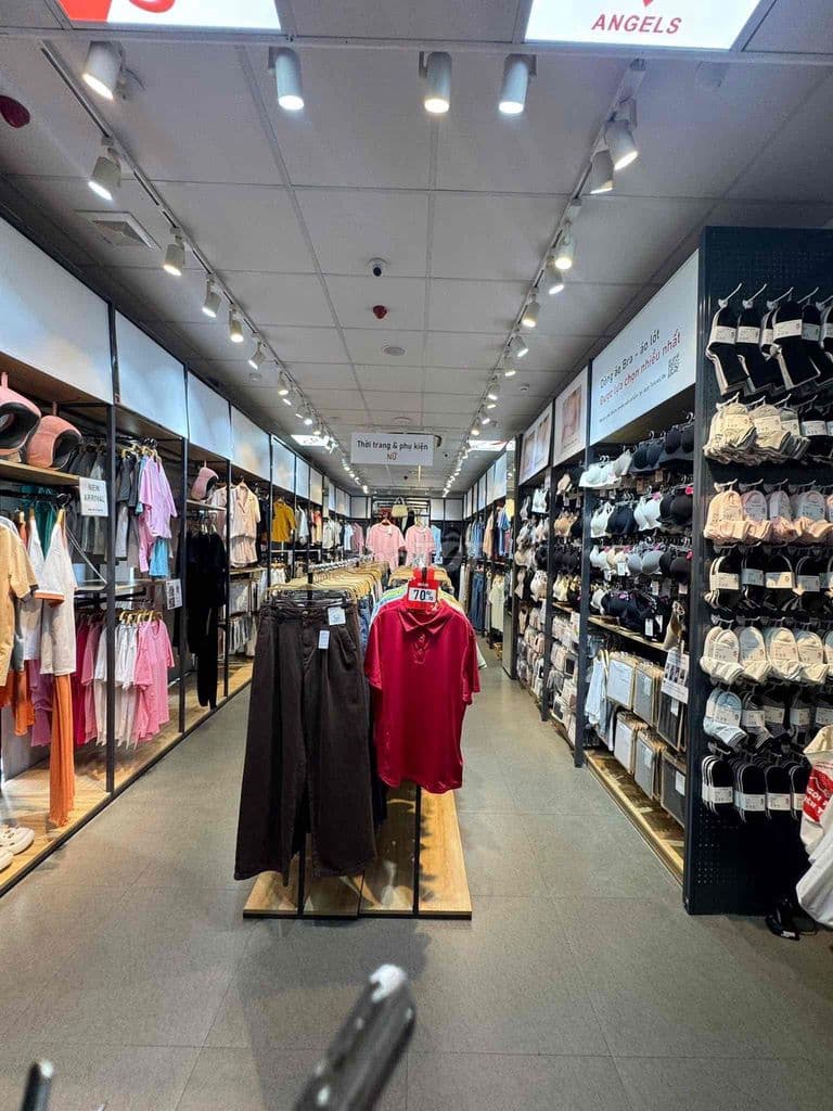 MẶT PHỐ CẦU GIẤY - 5 TẦNG THANG MÁY- MẶT TIỀN KHỦNG - DÒNG TIỀN 1,5 TỶ