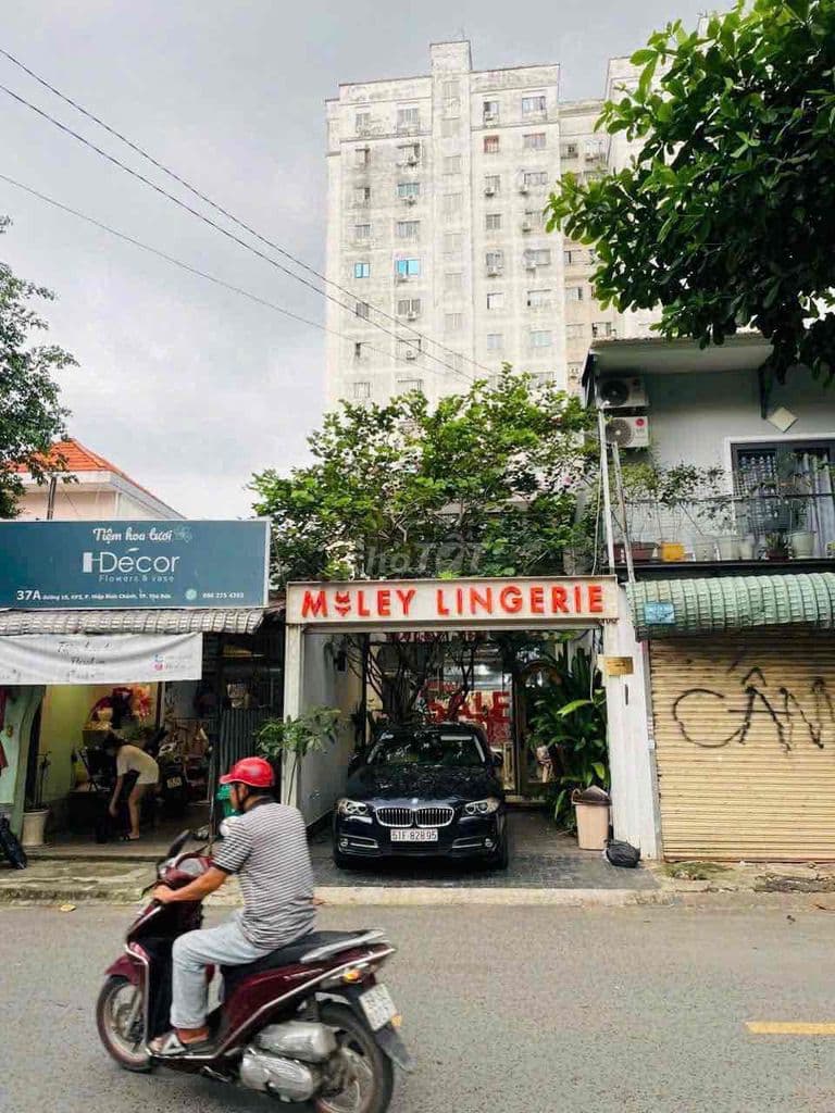 BÁN NHÀ 1 lầu mặt tiền kinh doanh đường số 18 Phạm Văn Đồng - Gigamall