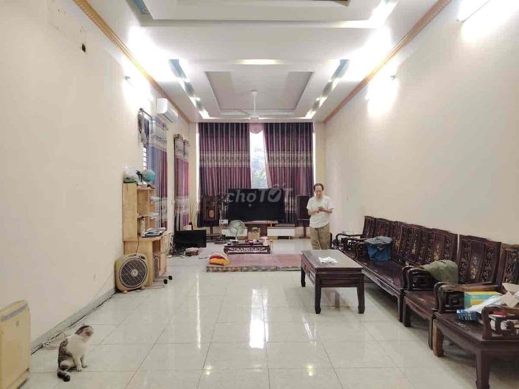 Siêu hiếm Phố Cự Lộc, nhà dân xây chắc chắn, ngõ nông, dt 38m*5t - Ảnh 3