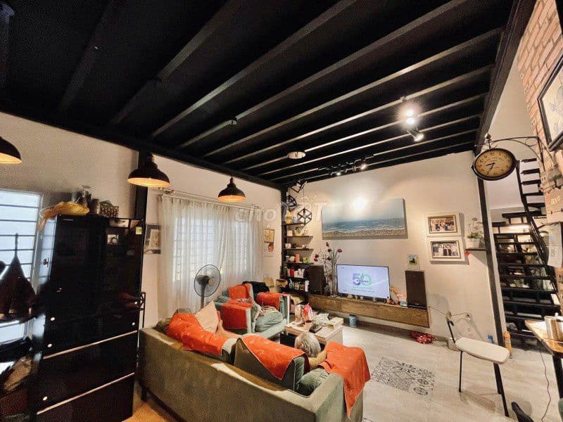 Nhà đẹp sát mặt tiền khu VIP Huỳnh Văn Bánh DT(7.2x7m). Giá chỉ 6.95Tỷ - Ảnh 3