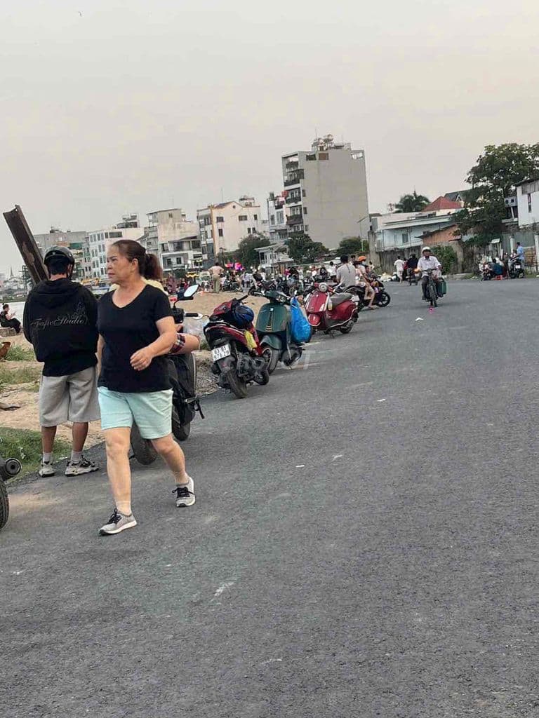 Bán gấp đất mặt tiền đường Sông Vàm Thuật + mặt đường nhựa, Gò Vấp - Ảnh 2