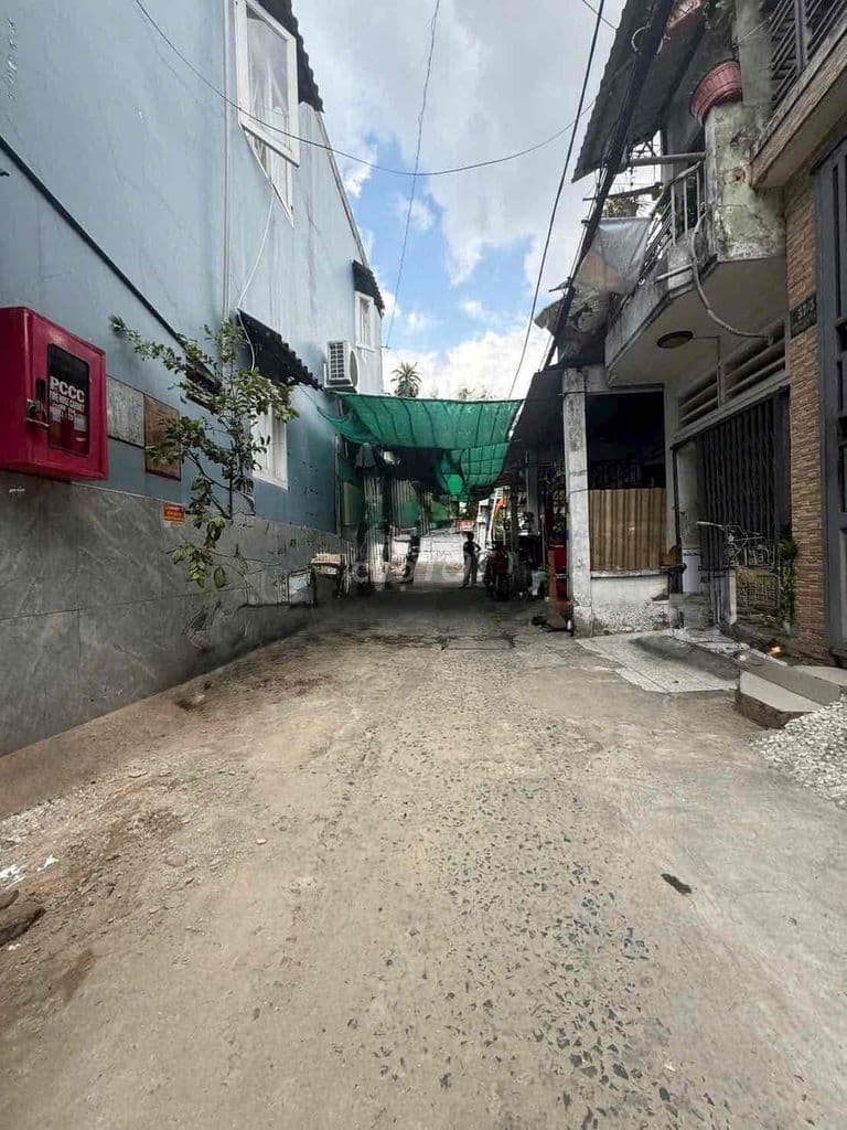 BÁN ĐẤT TẶNG NHÀ - NGANG HƠN 5M - NỞ HẬU TÀI LỘC - GÒ VẤP - CHỈ 5.45TỶ - Ảnh 2