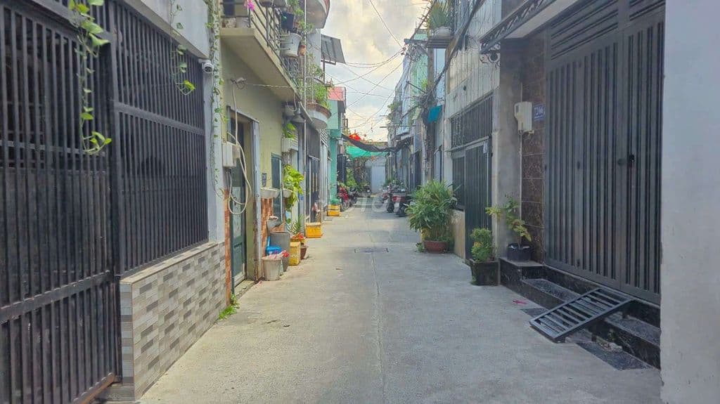 Bán nhà gần Vạn Phúc city. hxh. 4x10(40m2) - Giá 3.85 tỷ tl - Ảnh 2