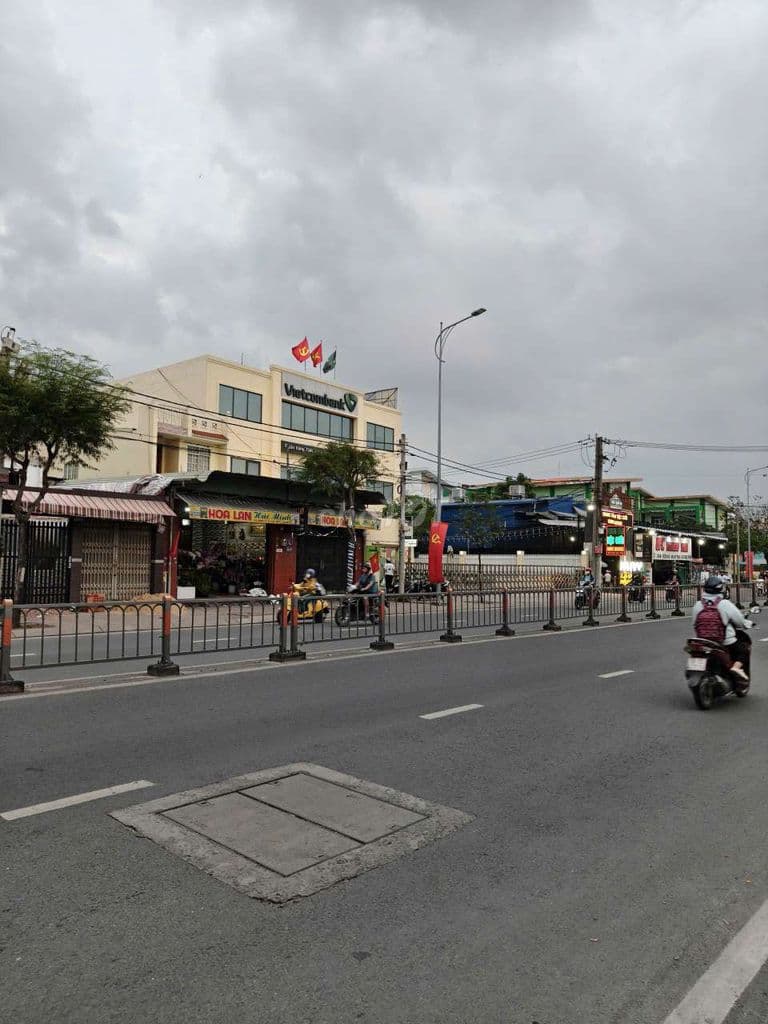Giảm 2 Tỷ Nhà Mặt Tiền Tô Ký Gần Ngân Hàng Sacombank, 6.690 Tỷ - Ảnh 2